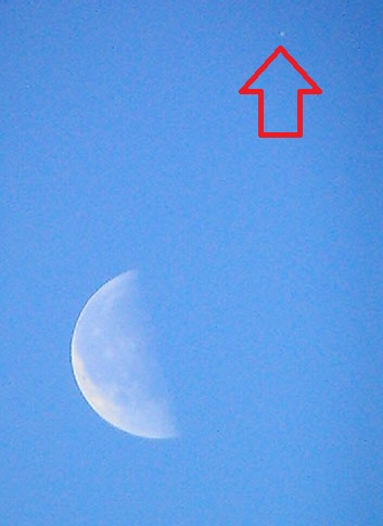 Jupiter captured during a close 2012 pass in the daytime! (Photo by author).